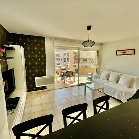 Les Calanques 아파트